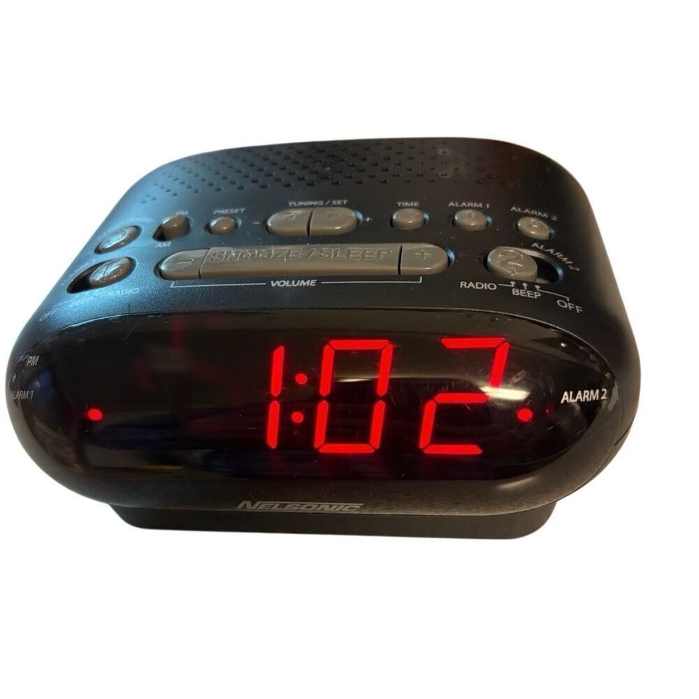 Nelsonic Digital Double Alarm AM/FM Clock Radio *Tested*